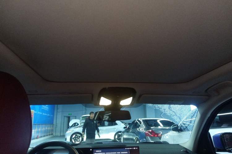 Used BMW i3 2022 eDrive 35 L
