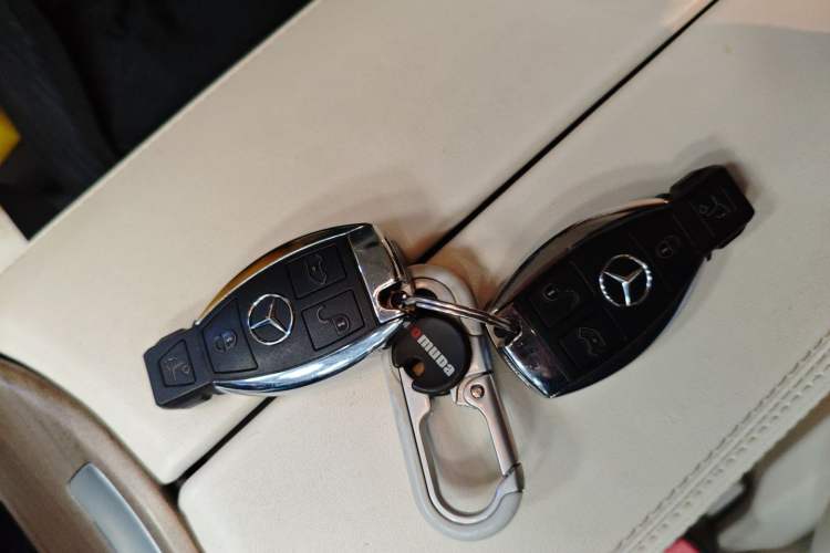 Used Mercedes-Benz V-Class 2021 V 260 L Long Wheelbase Prestige Edition
