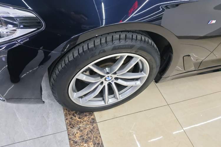 Used BMW 5 Series 2018 525Li M Sport Package