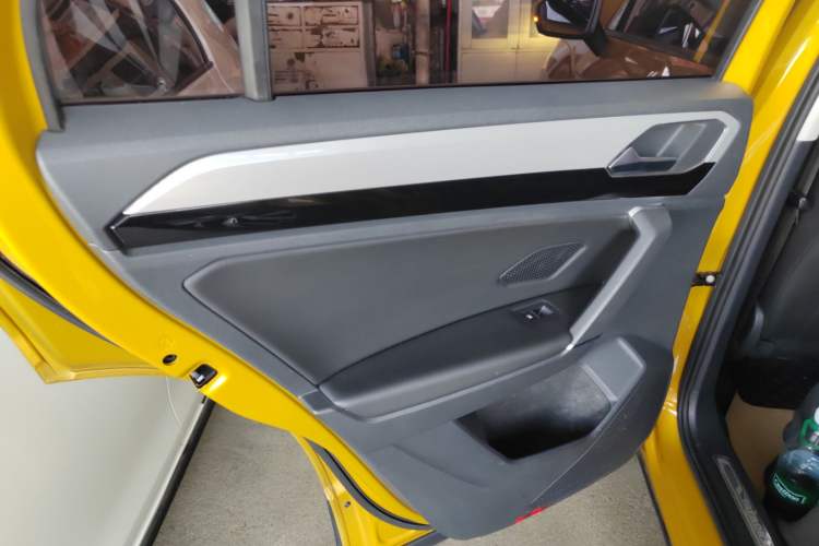 Used Volkswagen Tayron 2019 330TSI Two-Wheel-Drive Luxury Version China V Emission Standard
