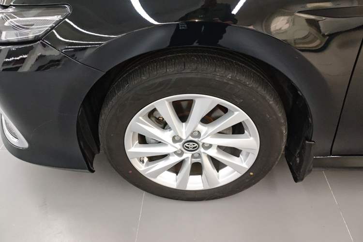 Used Toyota Camry 2021 2.0G Luxury Edition
