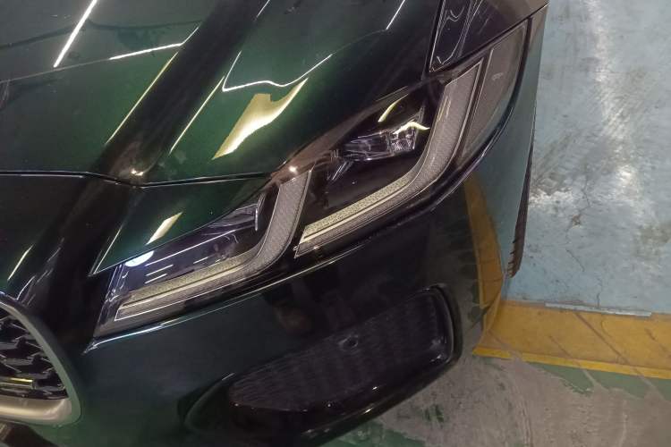 Used Jaguar XFL 2019 XFL 2.0T 250 PS Two-Wheel-Drive Luxury Edition
