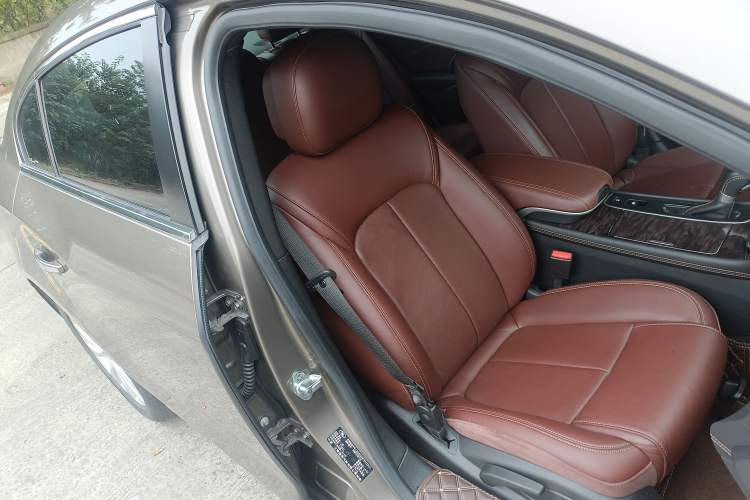 Used Buick LaCrosse 2013 2.4L SIDI Elite Comfort Version
