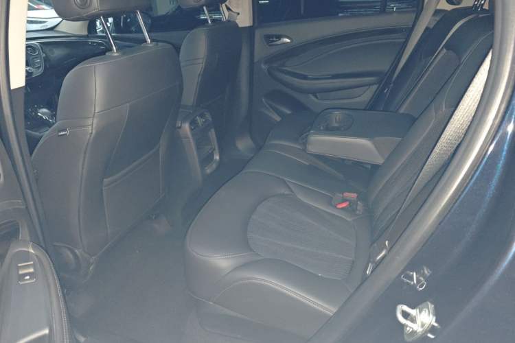 Used Buick Envision 2020 20T Two-Wheel Drive Leading Version