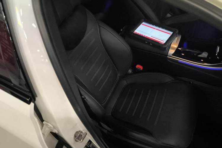 Used Mercedes-Benz C-Class 2023 C 260 L Bright Night Sports Edition