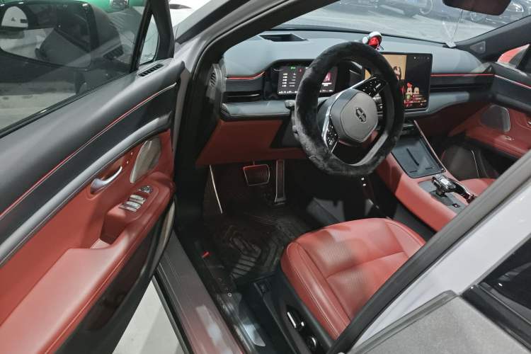 Used Hima AITO M5 2024 Extended-Range Max RS Four-Wheel Drive Advanced Intelligent Driving Version
