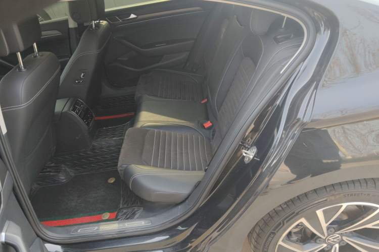 Used Volkswagen Magotan 2021 330TSI DSG 30th Anniversary Edition
