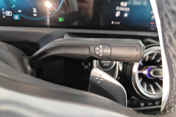 Used Mercedes-Benz A-Class 2022 Second Facelift A 200 L Sport Sedan Fashion Version
