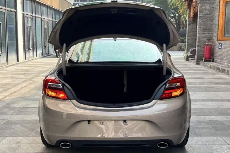 Used Buick Regal 2015 2.0L Elite Fashion Edition
