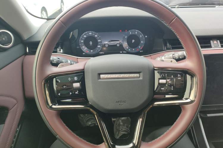 Used Land Rover Range Rover Evoque 2024 Aurora L 249 PS Prestige Light-Chasing Edition