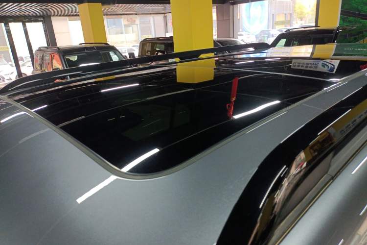 Used Formula Leopard Leopard 5 2023 Navigator Edition
