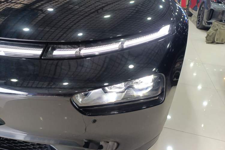 Used XPeng P7 2023 586E
