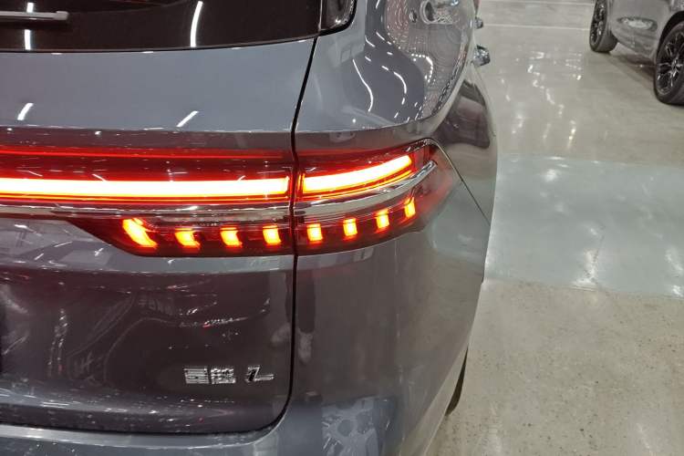 Used Geely Auto Monjaro L 2021 2.0TD DCT EVO Two-Wheel Drive Prestige Version
