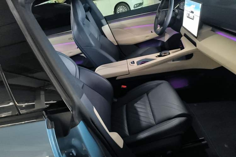 Used Zeekr 001 2025 YOU Edition 100 kWh All-Wheel Drive