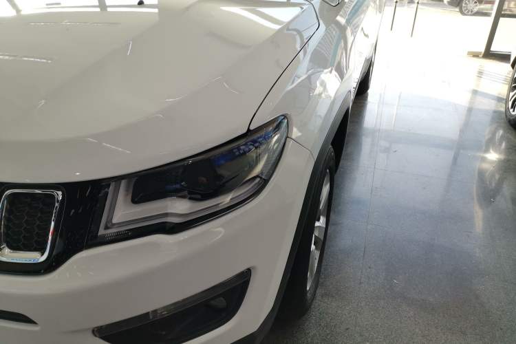 Used  Compass 2017 200T Automatic Family Edition
