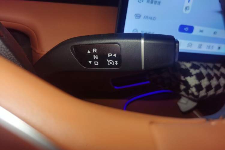 Used  S07 2023 200Max Range-Extended Version