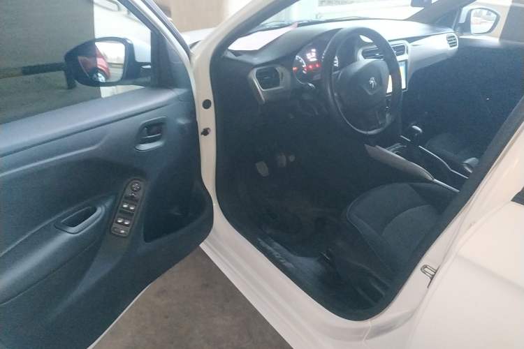 Used Peugeot 301 2018 1.6L Manual Comfort Edition
