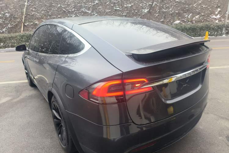 Used Tesla Model X 2019 Long-Range Version
