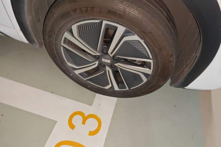 Used  Galaxy Xingjian 7 EM-i 2025 120km Exploration+ Version
