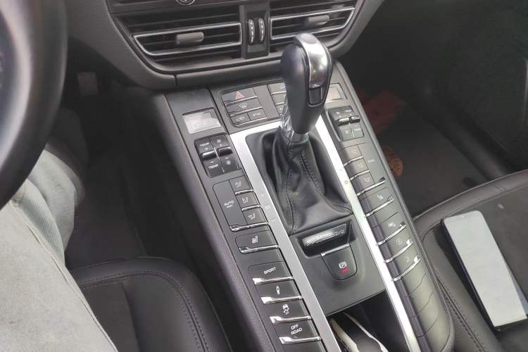 Used Porsche Macan 2020 Macan 2.0T
