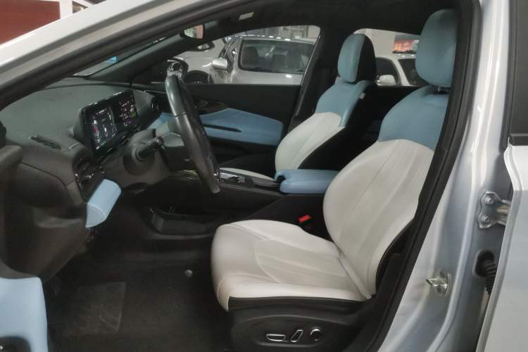 Used GAC Trumpchi EMPOW 2023 Shadow Leopard H Smart Hybrid Edition