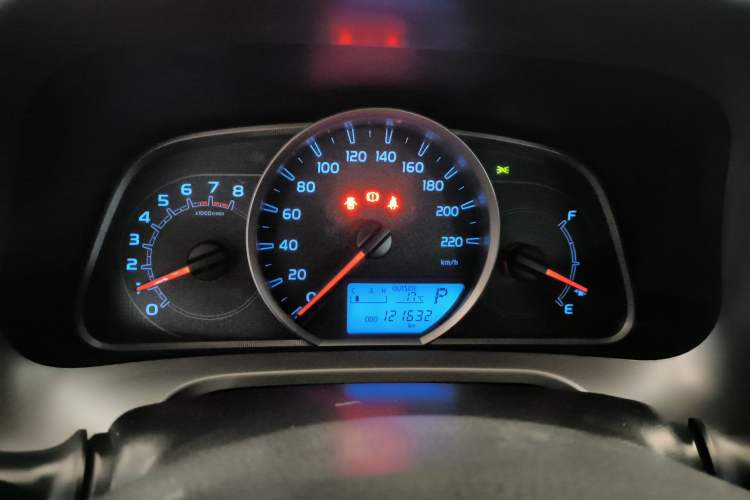 Used Toyota RAV4 2015 2.0L CVT Two-Wheel Drive Fashion Edition
