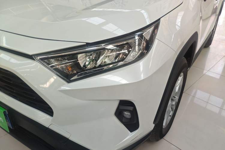 Used Toyota RAV4 2024 2.0L CVT Two-Wheel Drive Urban Edition
