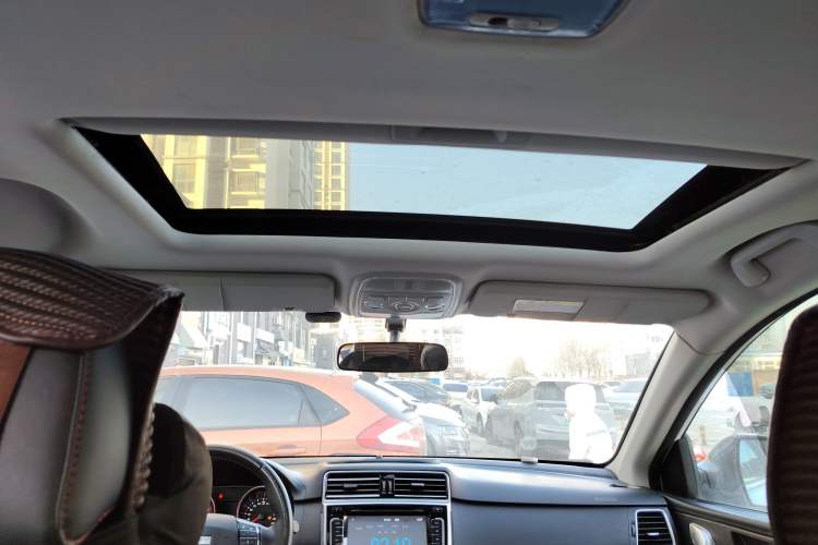 Used Haval H6 2017 Red-Label Sport Edition 1.5T Manual Two-Wheel Drive Elite Model
