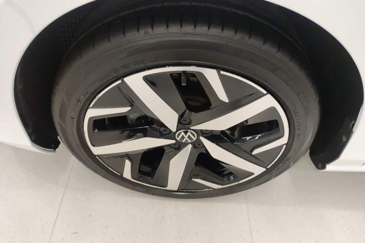 Used Volkswagen Lamando 2024 Lavida L 280TSI DSG Cool & Spicy Edition