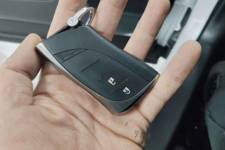 Used Lexus UX 2020 260h Explore & Adventure Edition