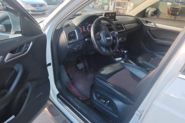 Used Audi Q3 2018 30th Anniversary Edition 35 TFSI Fashion Model
