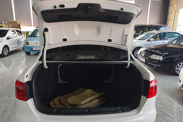 Used Volkswagen Lavida 2013 Restyled Classic 1.6L Automatic Comfort Edition