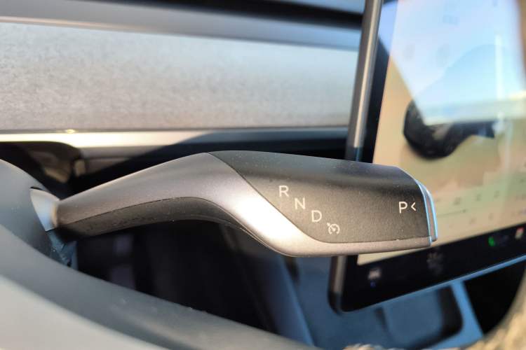 Used Tesla Model Y 2024 Rear-Wheel-Drive Version
