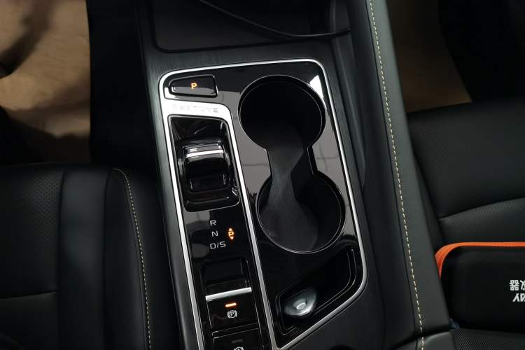 Used Bestune B70 2025 Dragon Edition 1.5T Enjoyment Model
