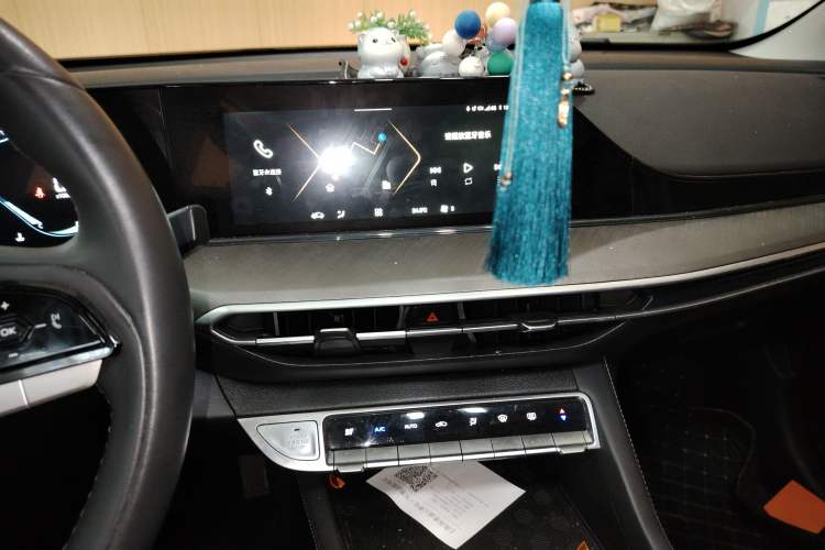 Used Changan Eado 2023 Changan Edition PLUS Blue Whale NE 1.4T GDI DCT Prestige Version