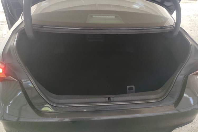 Used Toyota Avalon 2019 2.0L Ambition Edition China VI
