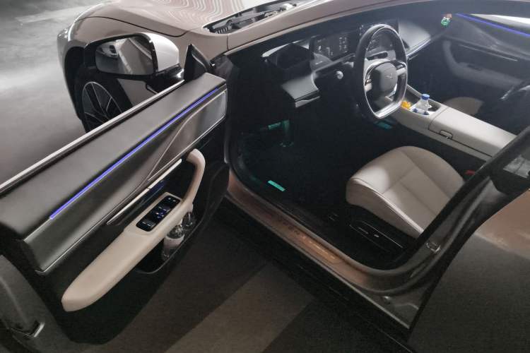 Used XPeng P7 2023 P7i 702 Pro