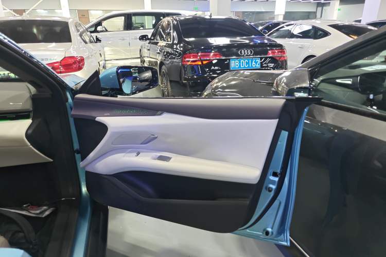 Used  L07 2024 230Max Qiankun Intelligent Driving ADS SE Range-Extended Version
