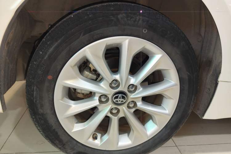 Used Toyota Corolla 2021 Dual-Motor 1.8L E-CVT Elite Edition
