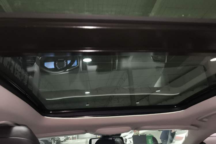 Used Ford Edge 2018 EcoBoost 245 Two-Wheel-Drive Titanium 7-Seater China V Standard
