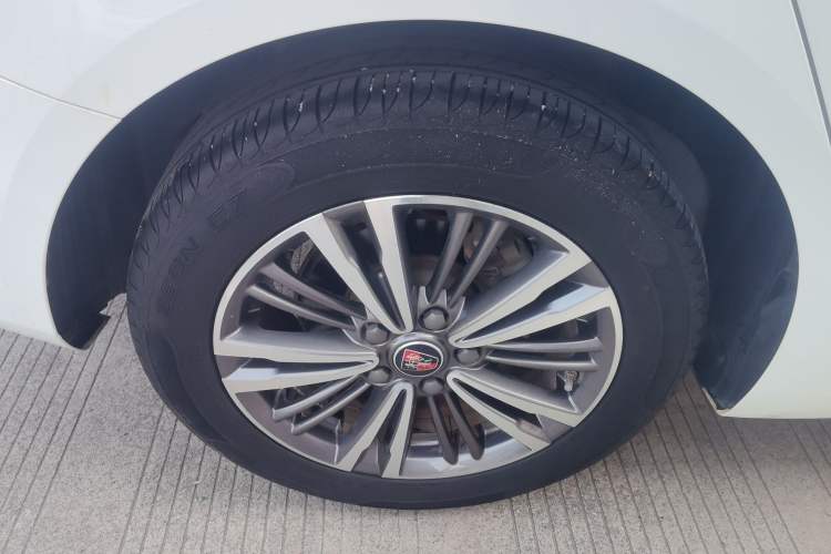 Used Roewe i5 2019 1.5L Automatic 4G Connected Linghao Flagship Edition
