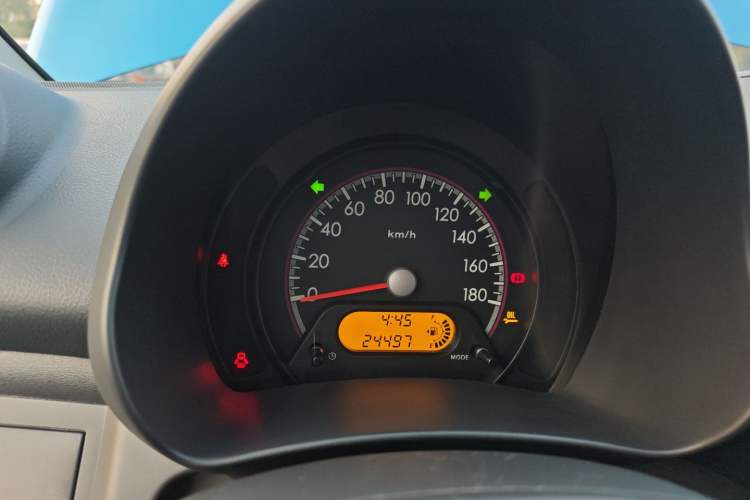 Used Suzuki Alto 2013 Revised Version 1.0L Manual Comfort Edition
