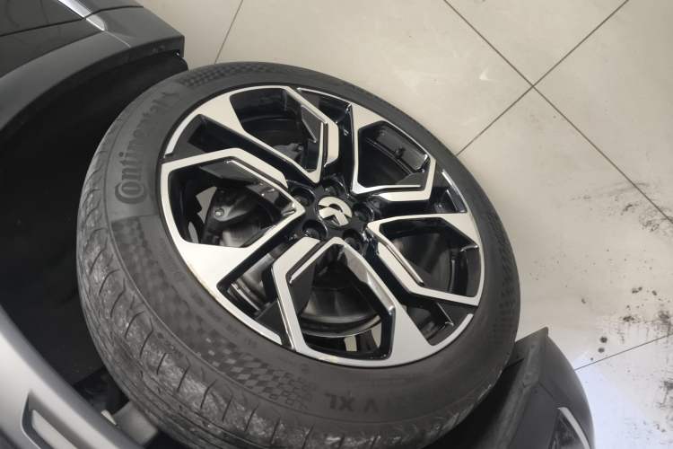 Used Nio ES8 2020 415 km Signature Edition 6-Seater Version
