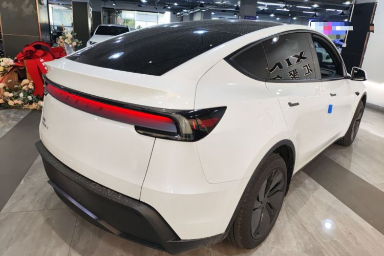 Used Tesla Model Y 2026 Rear-Drive Model