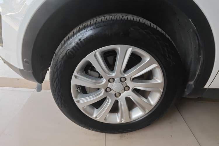 Used Land Rover Discovery Sport 2019 240 PS SE Version China VI Standard