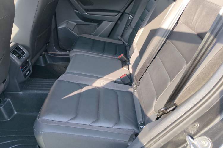 Used Volkswagen Tayron 2022 330TSI Two-Wheel Drive Luxury Smart Connectivity Version