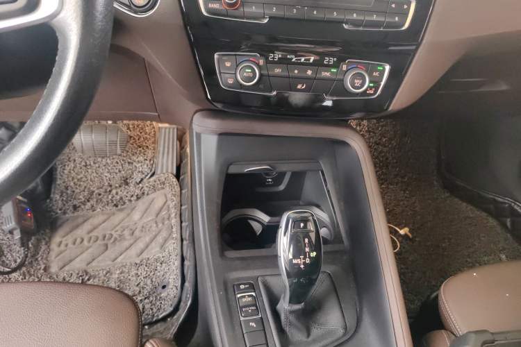 Used BMW X1 2020 sDrive25Li Leading Model
