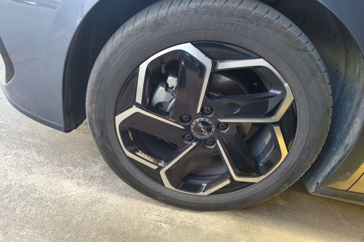 Used BYD Seal 06 New Energy 2024 DM-i 120KM Flagship Model
