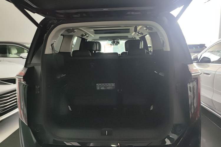 Used GAC Trumpchi M8 2024 Master Series 400T Prestige Edition
