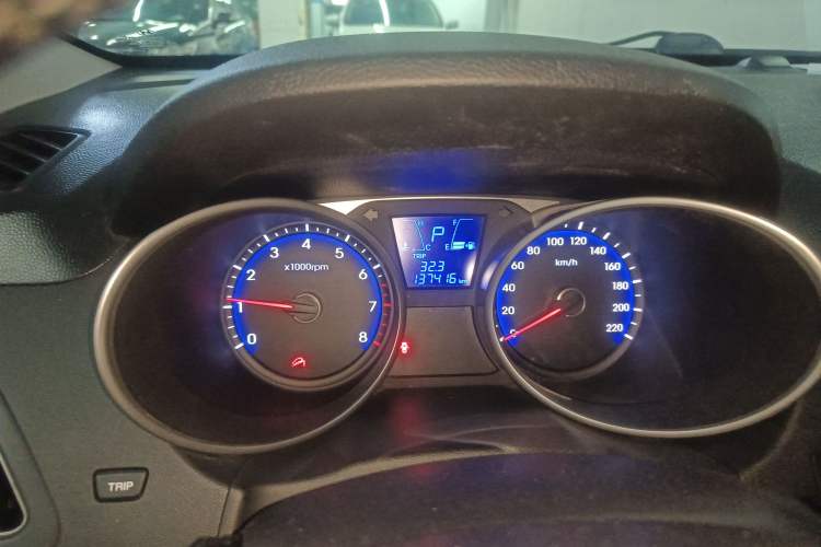 Used Hyundai ix35 2013 2.0L Automatic Two-Wheel Drive Smart GLS China IV Standard
